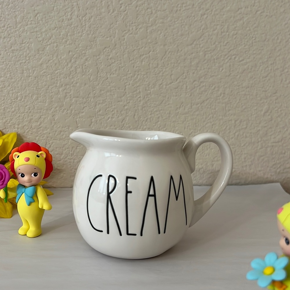 Rae dunn cute cream pot